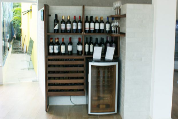 Winner inaugura adega de vinhos